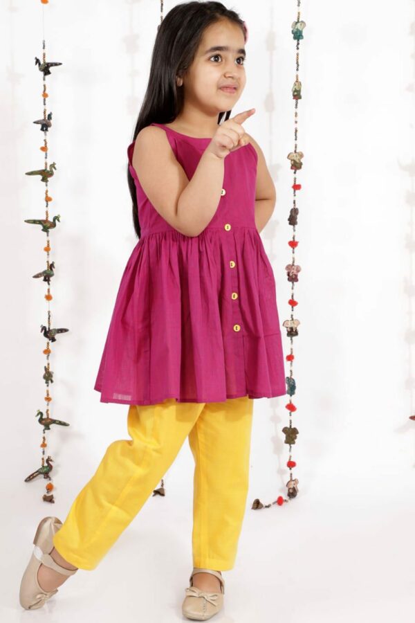 VASTRAMAY Girls Purple Pure Cotton Anarkali Kurti and Trousers