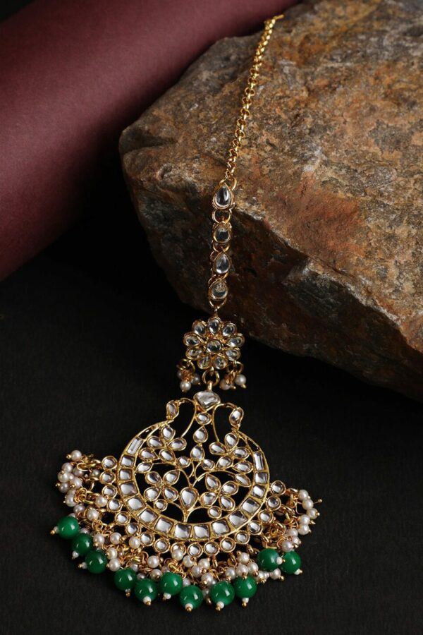 Anouk Green & White Gold-Plated Kundan-Studded & Beaded Maang Tikka