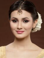 PANASH Women Gold-Plated White & Red Kundan-Studded & Pearl Beaded Maang Tikka - Image 2