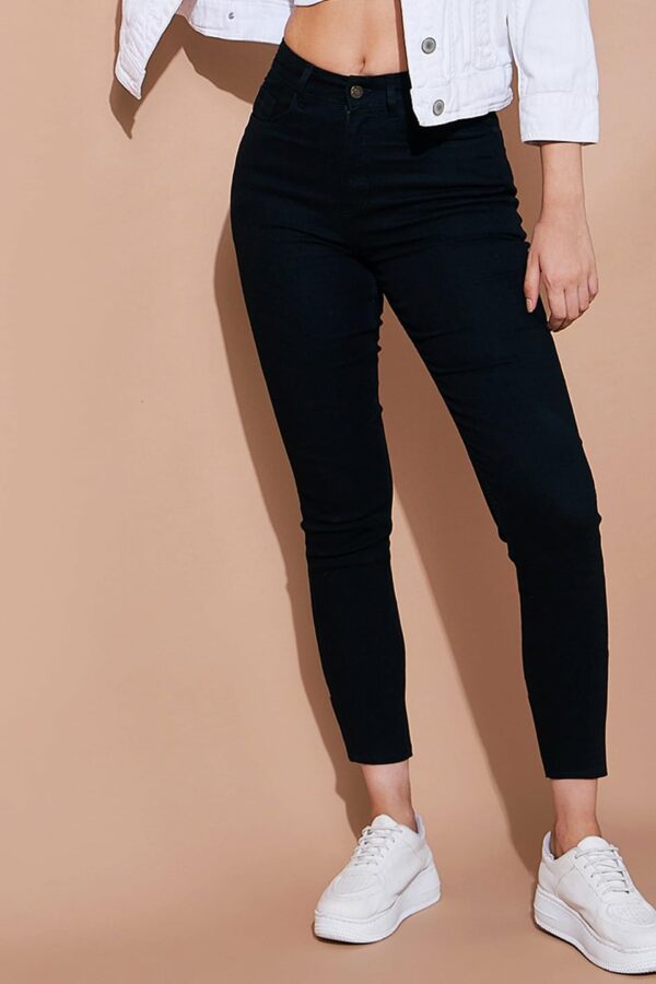 SASSAFRAS BASICS Women Mid-Rise Relaxed Fit Stretchable Cropped Jeans