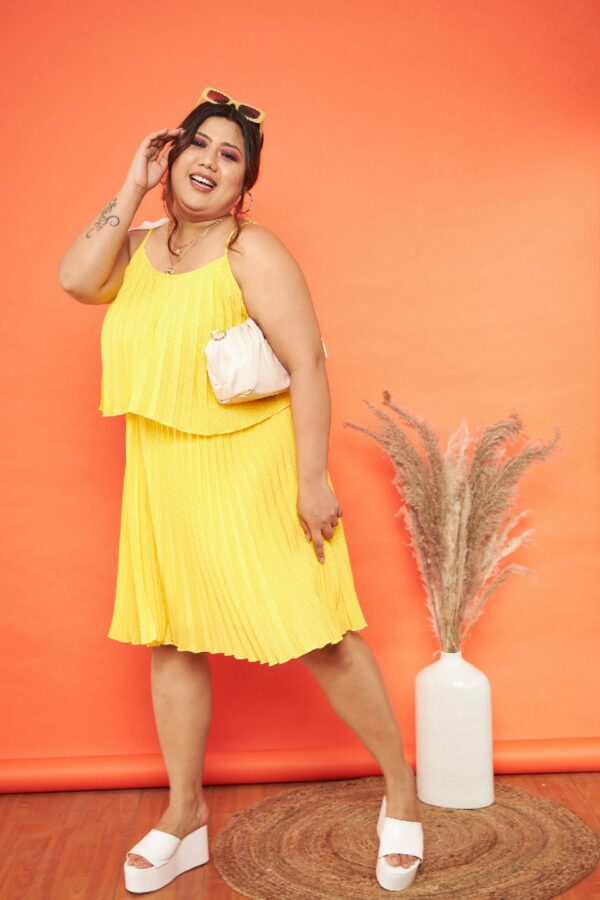 SASSAFRAS Curve Crepe Fit and Flare Dress