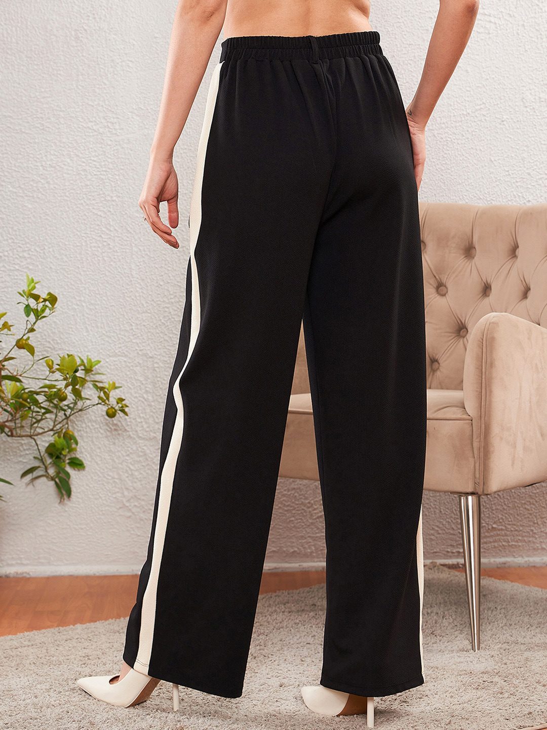 Carolina Herrera High-Rise Skinny-Leg Ankle Crepe Pants | Neiman Marcus