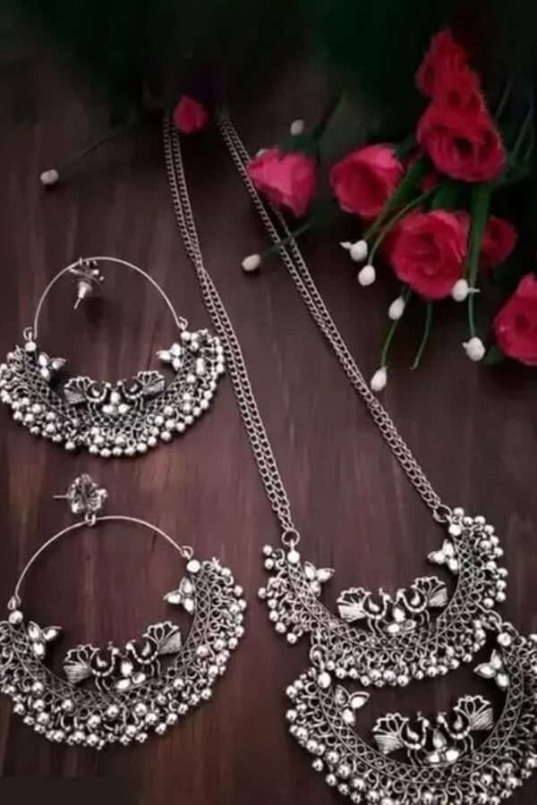 Samridhi DC Oxidised Silver-Plated Stone-Studded & Beaded Jewellery Set