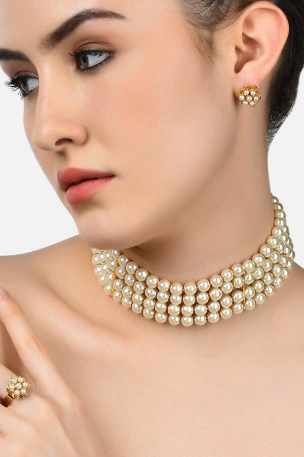 Zaveri Pearls Gold-Plated White Pearl-Studded Jewellery Set