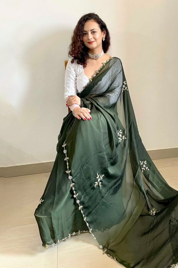 Mitera Green & Gold-Toned Floral Embroidered Silk Blend Saree