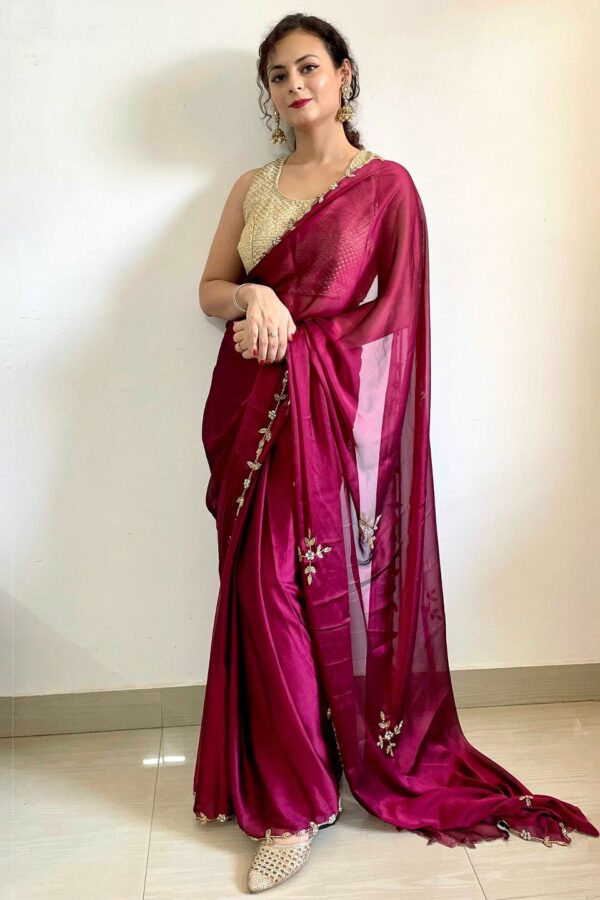 Mitera Magenta & Gold-Toned Embroidered Silk Blend Saree