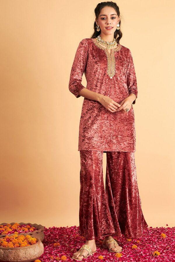 Shae by SASSAFRAS Ethnic Motifs Embroidered Neck Sequinned Detail Velvet A-Line Kurta