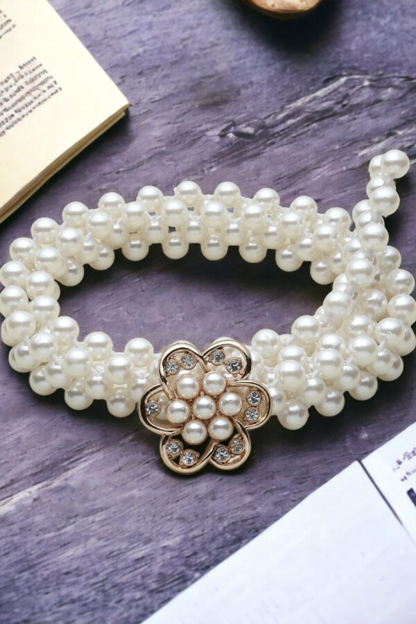 DressBerry Women White Embellished Belt