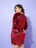 SASSAFRAS Curve Square Neck Ruched Velvet Bodycon Dress - Image 4