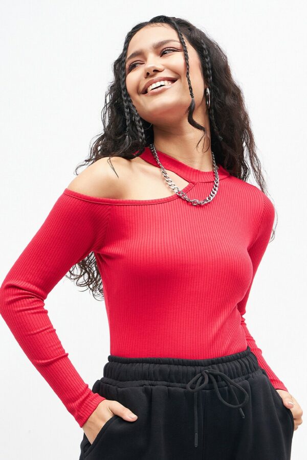 SASSAFRAS Long Sleeves Cut Out Fitted Top