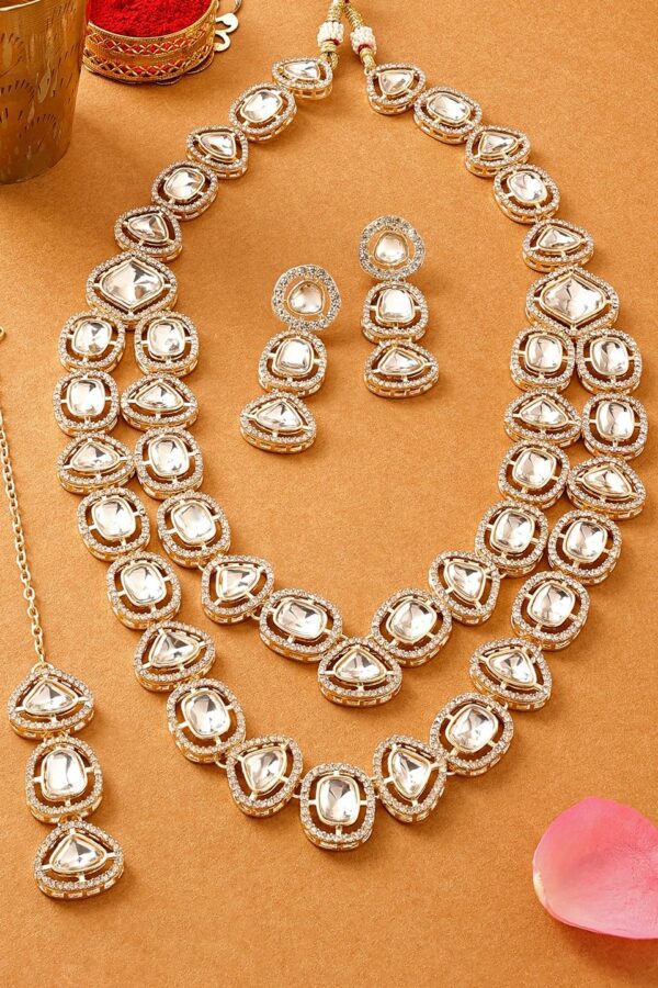Zaveri Pearls Gold-Plated Stones Studded Jewellery Set