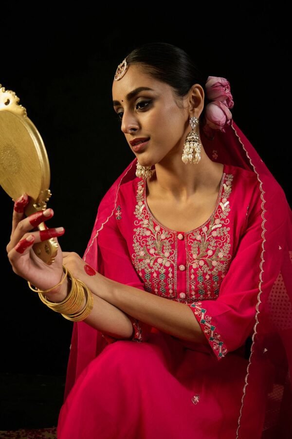 Indo Era Floral Embroidered Sequinned Straight Kurta & Trousers With Dupatta