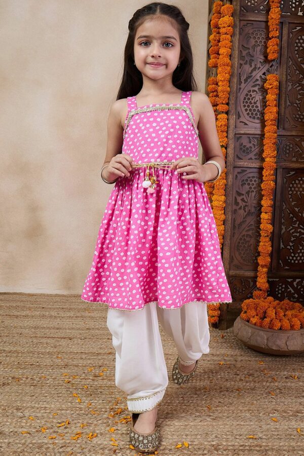 pspeaches Girls Bandhani Printed Shoulder Straps Gotta Patti A-Line Kurta With Dhoti Pants