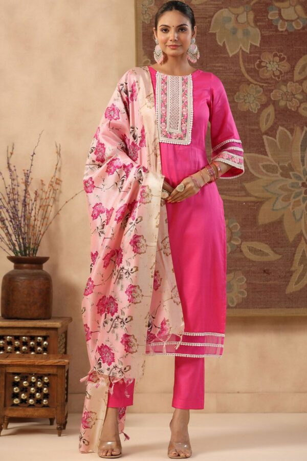 GILLORI Floral Yoke Design Regular Cotton Thread Work Kurta with Trousers & Dupatta