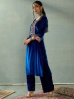 Shae by SASSAFRAS Women Ethnic Motifs Embroidered Regular Sequinned Kurta with Palazzos - Image 4