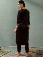 Shae by SASSAFRAS Women Ethnic Motifs Embroidered Sequinned Velvet Kurta with Trousers - Image 5