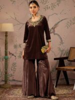 Shae by SASSAFRAS Women Floral Embroidered Regular Thread Work Velvet Kurti with Trousers