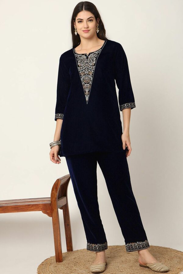 Yufta Paisley Embroidered Round Neck Three-Quarter Sleeves Velvet Top With Trouser