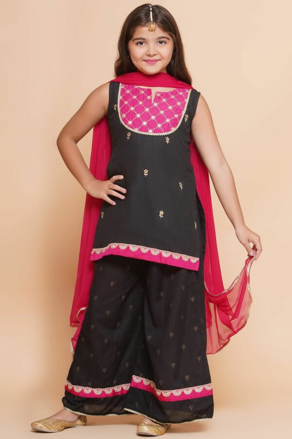 Bitiya by Bhama Girls Ethnic Motifs Embroidered Regular Gotta Patti Kurta with Palazzos & With Dupatta
