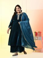 PrettyPlus by Desinoor.com Plus Size Ethnic Motifs Embroidered Thread Work Kurta Set