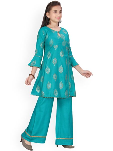 Aarika Girls Green Ethnic Motifs Regular Pure Cotton Kurta with Trousers
