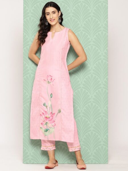 Ahalyaa Women Floral Printed Panelled Gotta Patti Kurta with Trousers