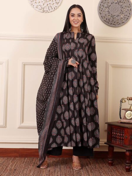 Namira Cotton Set