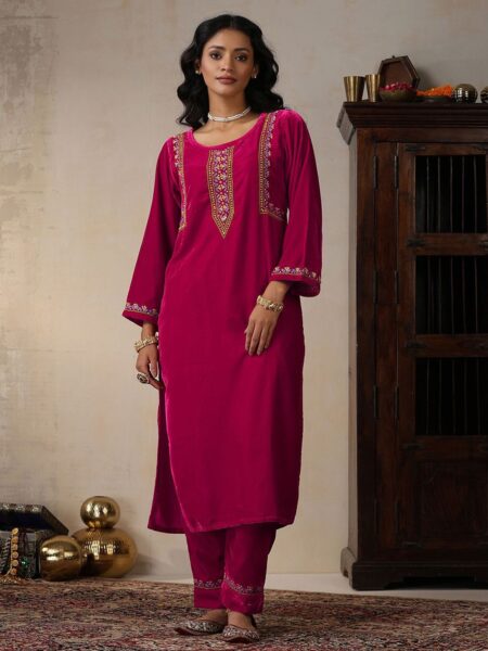 House of Chikankari Ethnic Motifs Embroidered Velvet Straight Kurta With Trouser