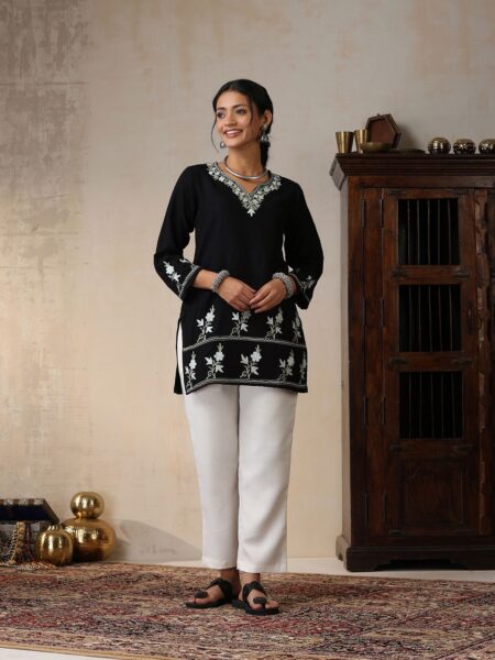 House of Chikankari Floral Embroidered Round Neck Thread Work Straight Woollen Kurti