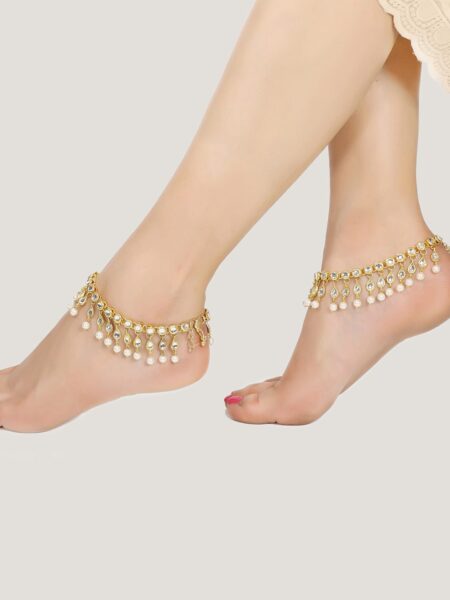 KARATCART Set Of 2 Gold-Plated White Kundan-Studded & Pearl Embellished Handcrafted Anklets