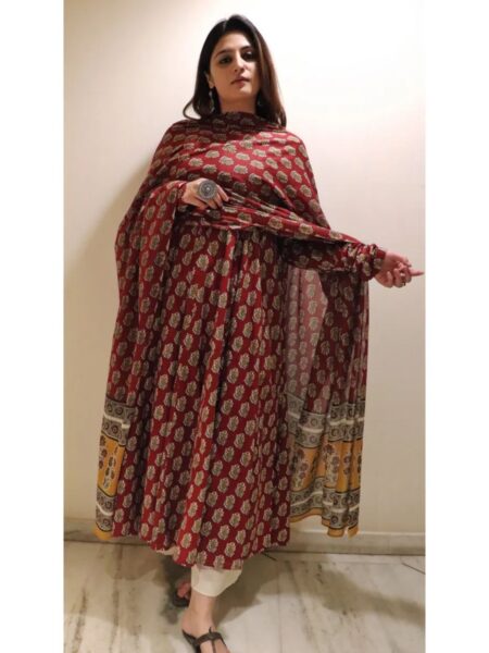 Niraya Gher Set