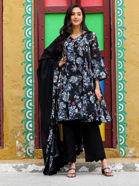 Ashruta Black Set