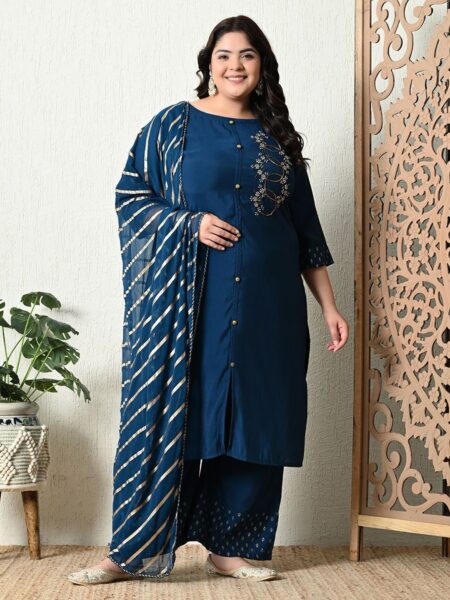 PrettyPlus by Desinoor.com Plus Size Beads & Stones Straight Kurta With Palazzo & Dupatta