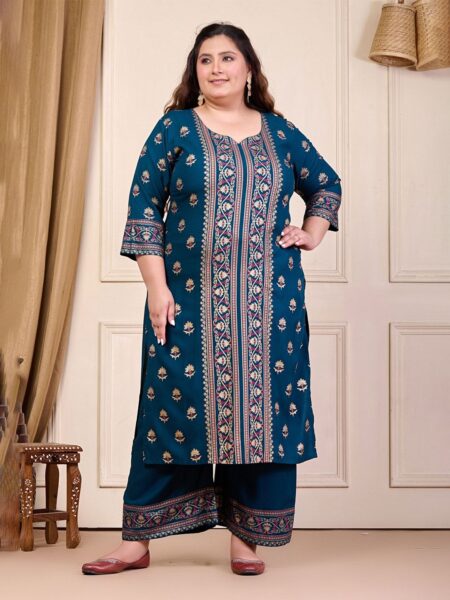PrettyPlus by Desinoor.com Plus Size Floral Printed Straight Kurta With Palazzos