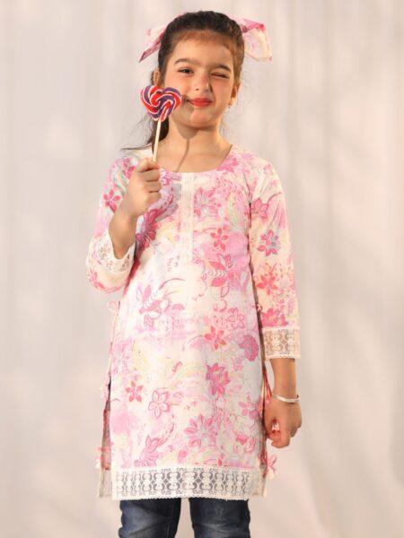 Girls' Pink Printed Kurta