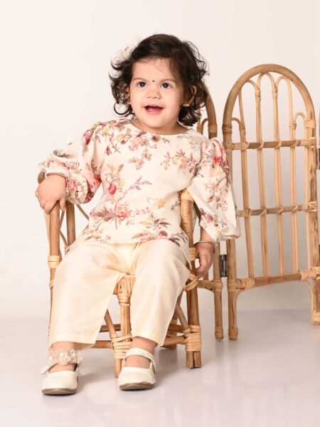 Girls Cream Floral Print Kurta Pyjama Set