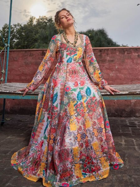 Shae by SASSAFRAS Floral Printed Sweetheart Neck Empire Georgette Anarkali Kurta
