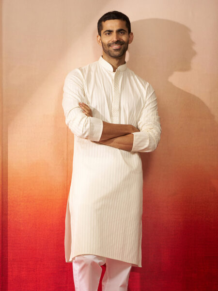 Men Cream Cotton Monalisa Embroidered Kurta