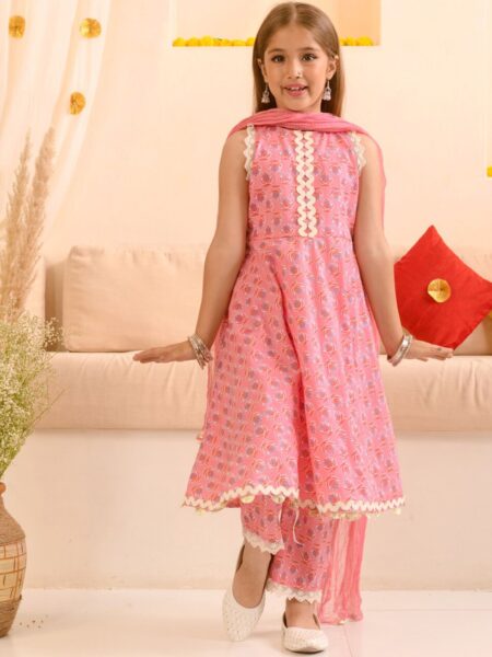 Girls Ethnic Motifs Printed Pure Cotton Kurta With Trousers & With Dupatta