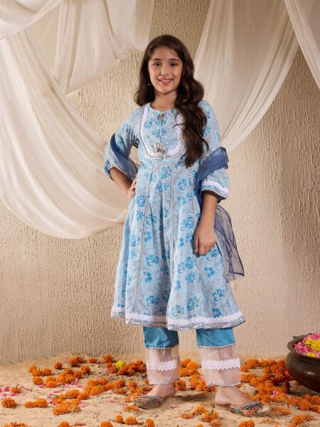 Girls Floral Printed Regular Kurta with Pyjamas & With Dupatta