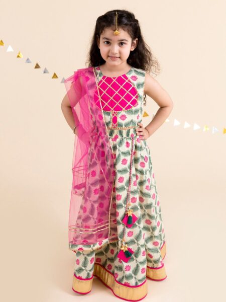 Girls Off White & Pink Printed Ready to Wear Lehenga & Blouse With Dupatta
