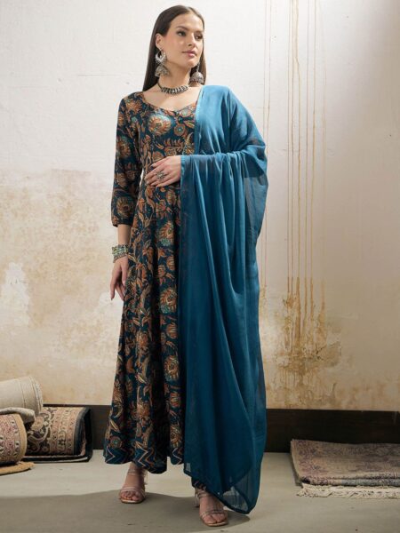 Floral Printed Sweetheart Neck Pure Cotton Kurta With Trousers & Dupatta